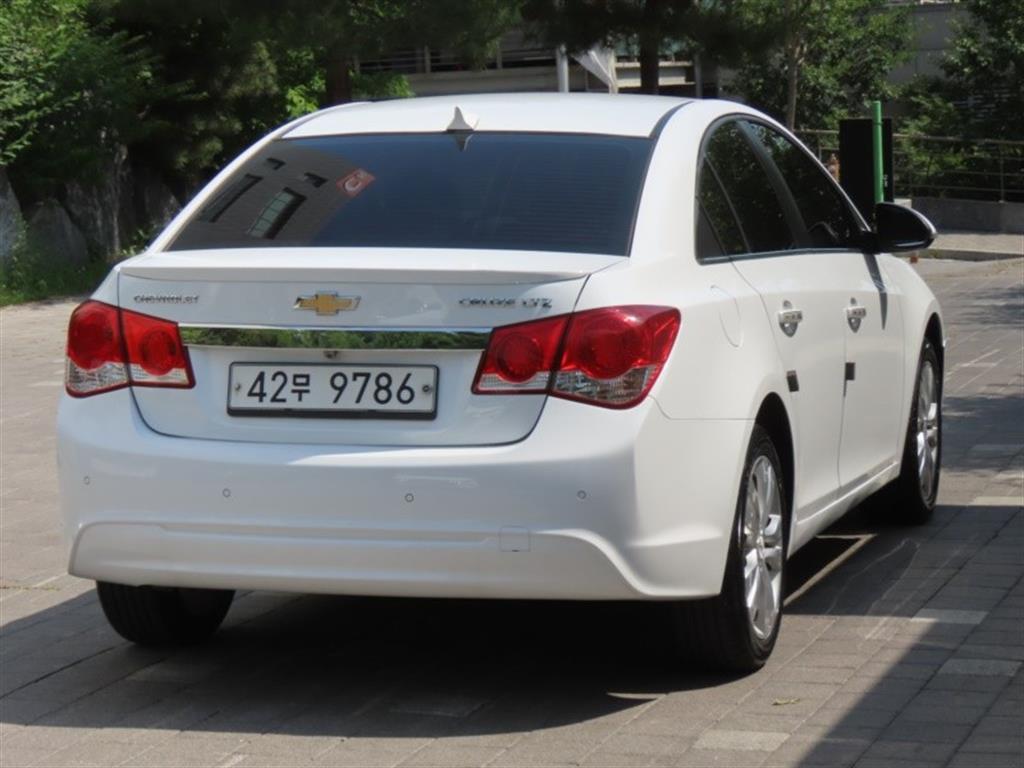 Chevrolet Cruise - Vista 5
