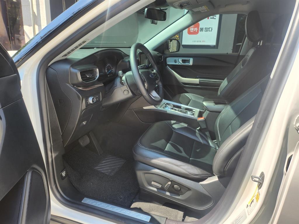 Ford Explorer - Vista 12