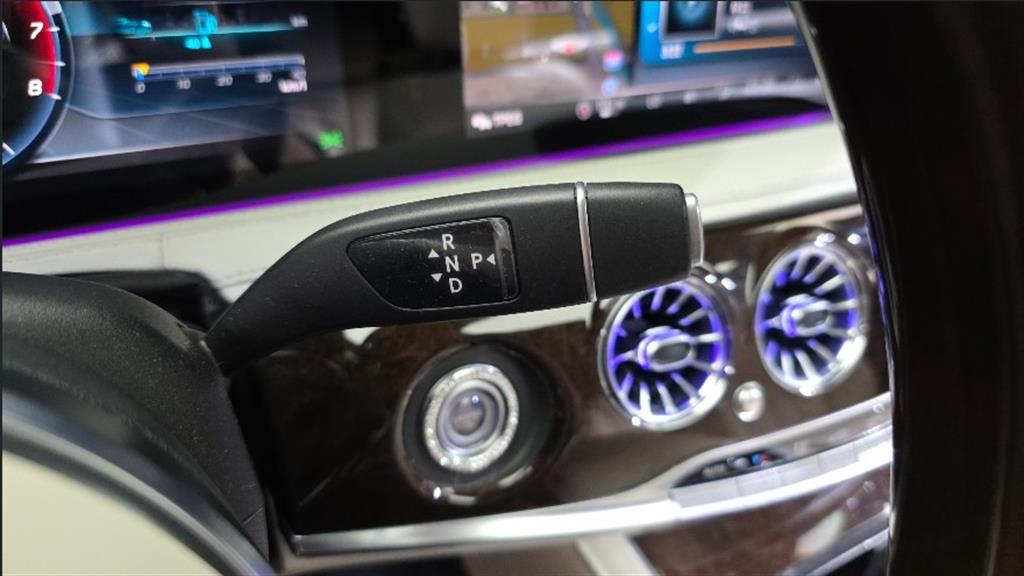 Mercedes Benz S Class - Vista 9