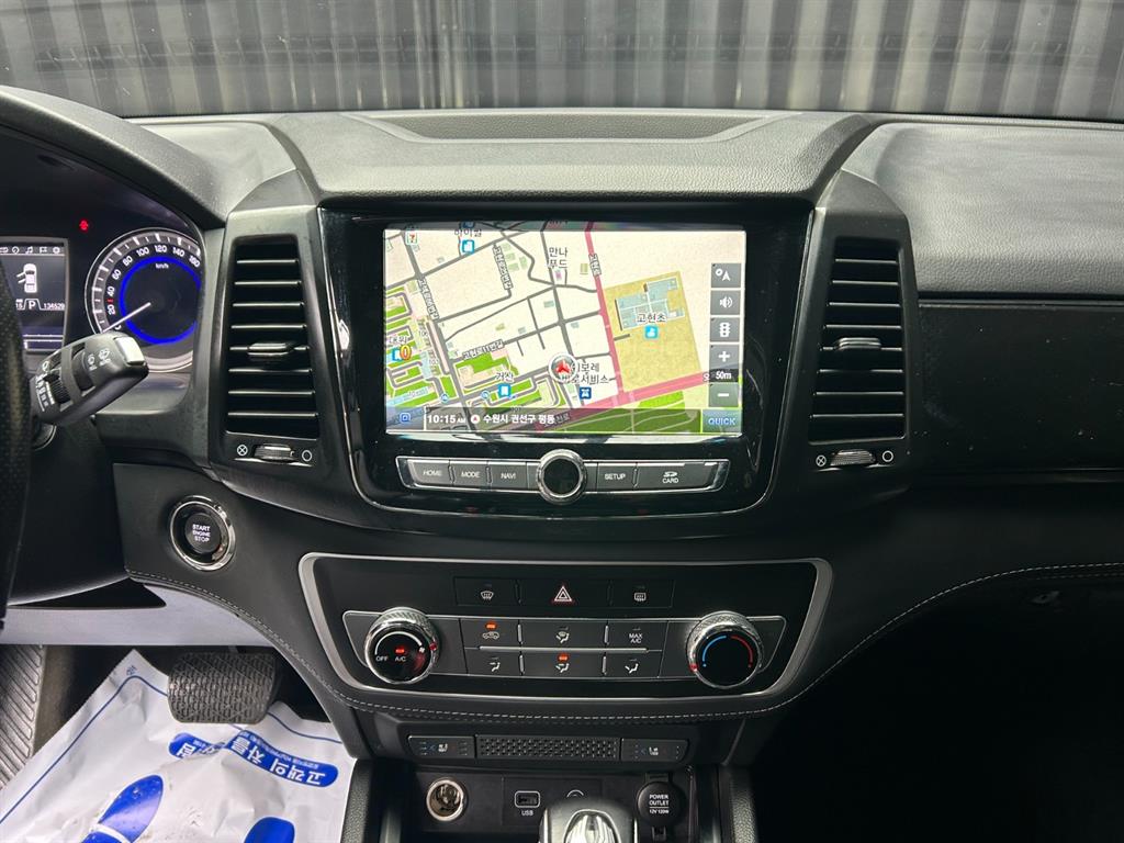 Ssangyong Rexton - Vista 10