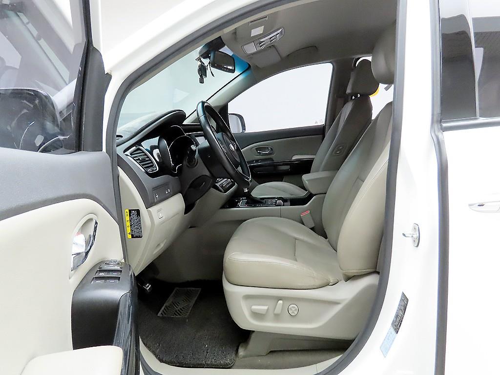 KIA Carnival 2018 - Importación desde Corea - HF Imports Iquique - Foto 13