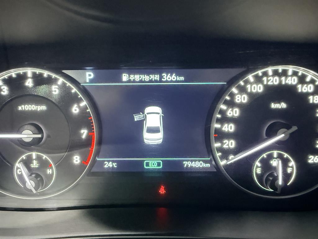 Genesis G90 - Vista 9