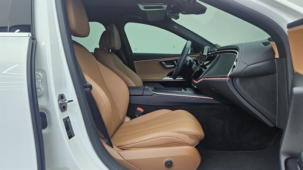 Mercedes Benz E class - Vista 11