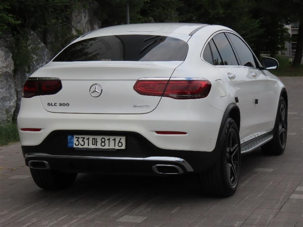 Mercedes Benz GLC Class - Vista 5