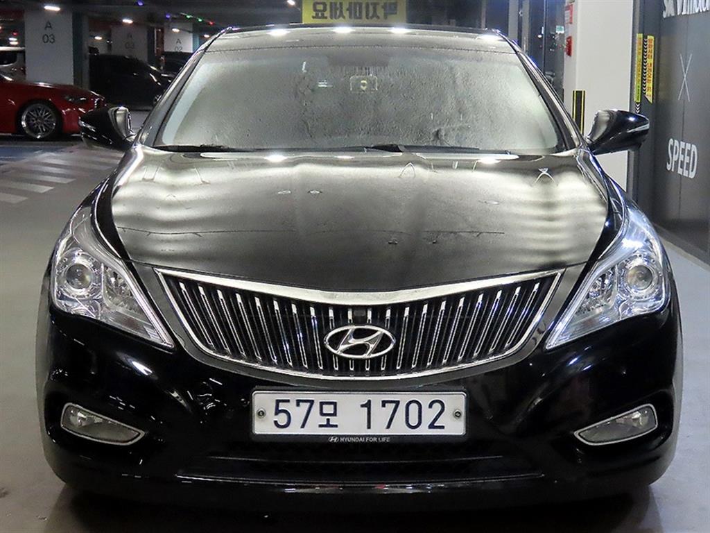 HYUNDAI Grandeur - Vista 2