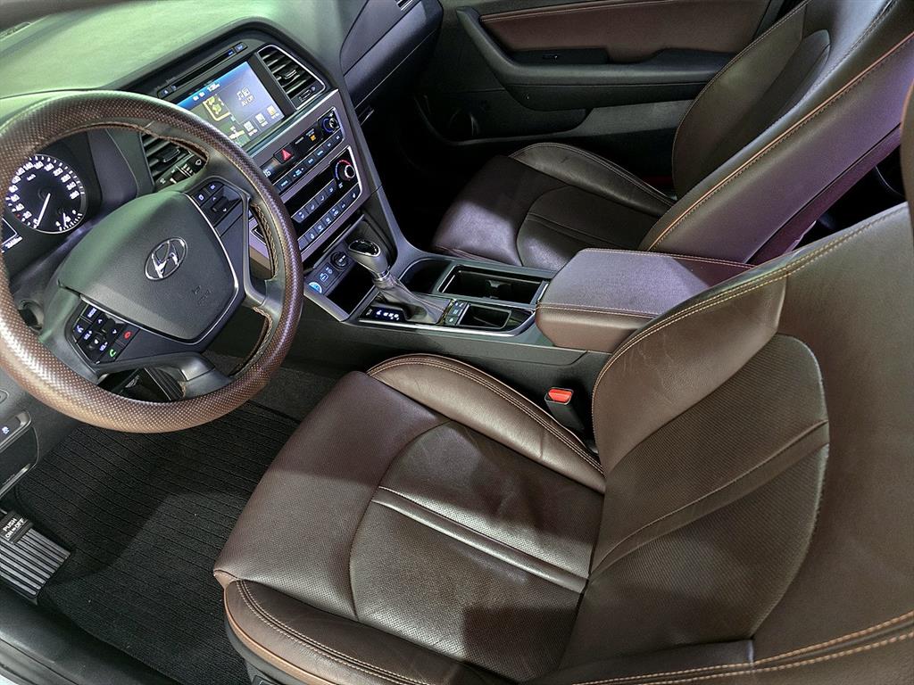 HYUNDAI Sonata - Vista 8