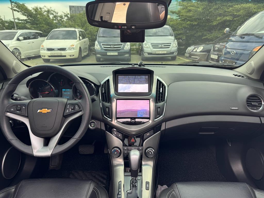 Chevrolet Cruise - Vista 7