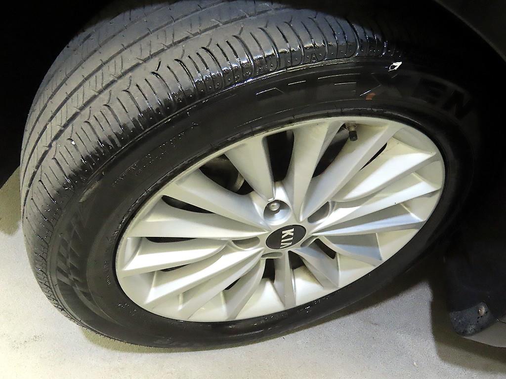 KIA K7 2016 Negro - Importación desde Corea - HF Imports Iquique - Foto 20