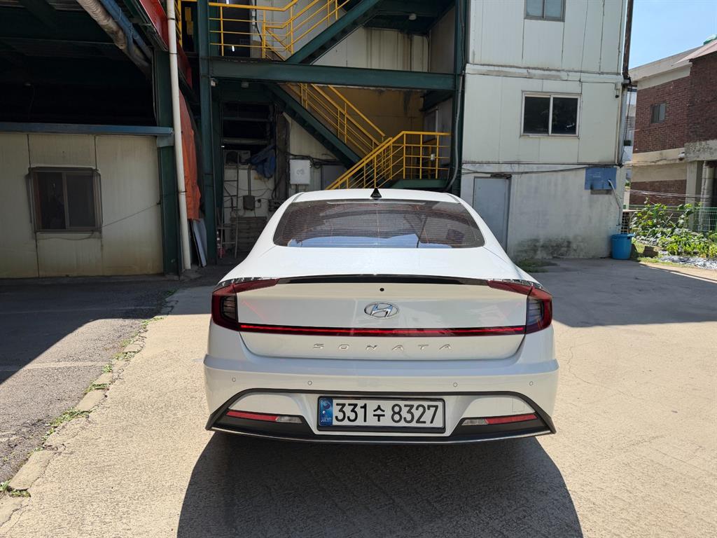HYUNDAI Sonata - Vista 4