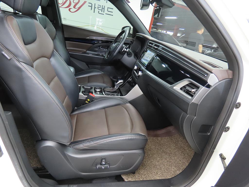 Ssangyong Korando - Vista 6