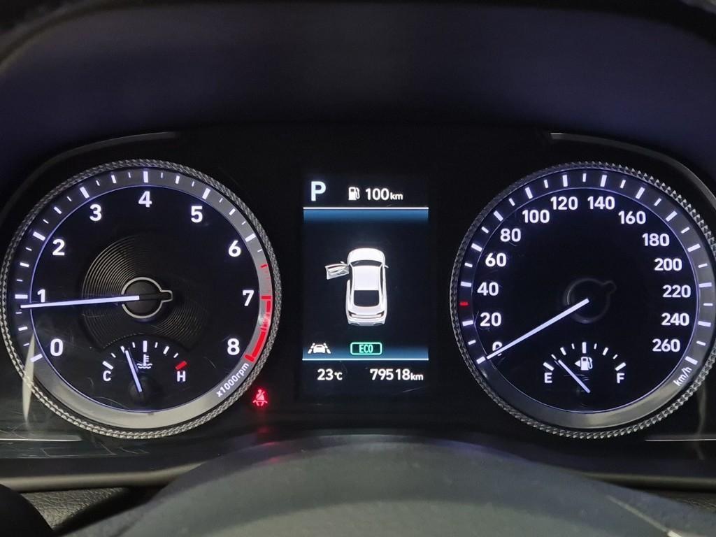 HYUNDAI Sonata - Vista 6