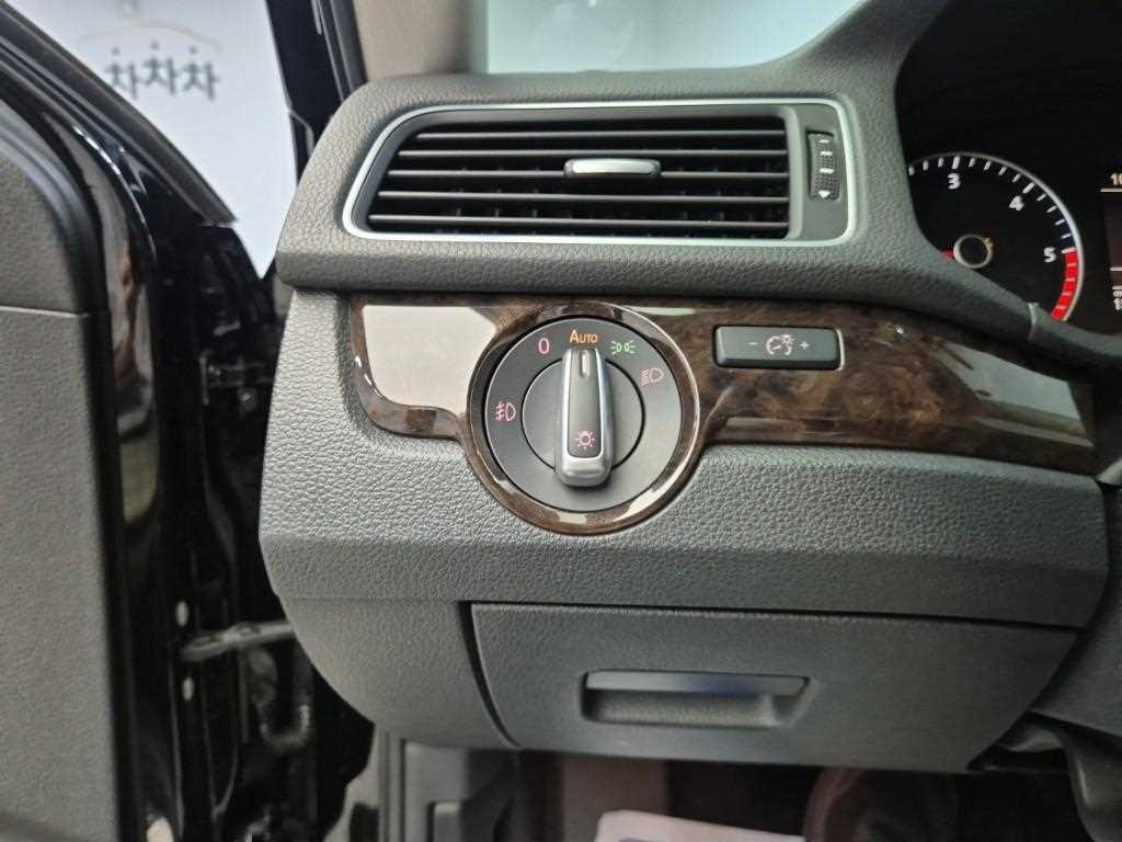 Volkswagen Passat 2015 Negro - Importación desde Corea - HF Imports Iquique - Foto 19