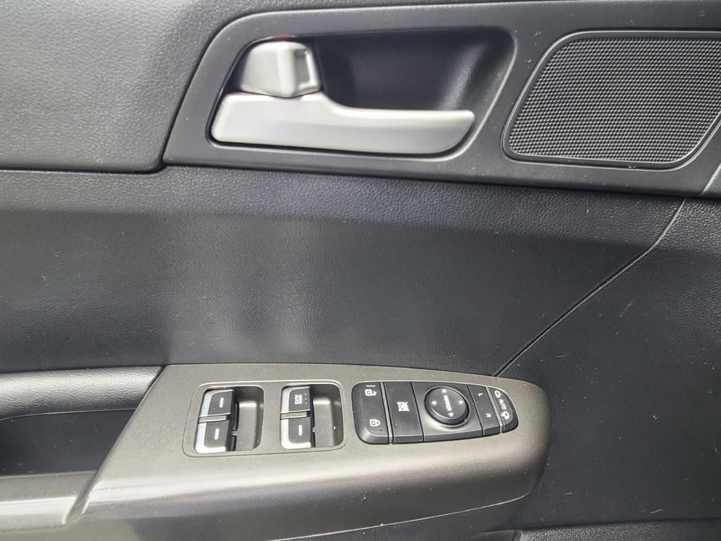 KIA Sportage - Vista 12