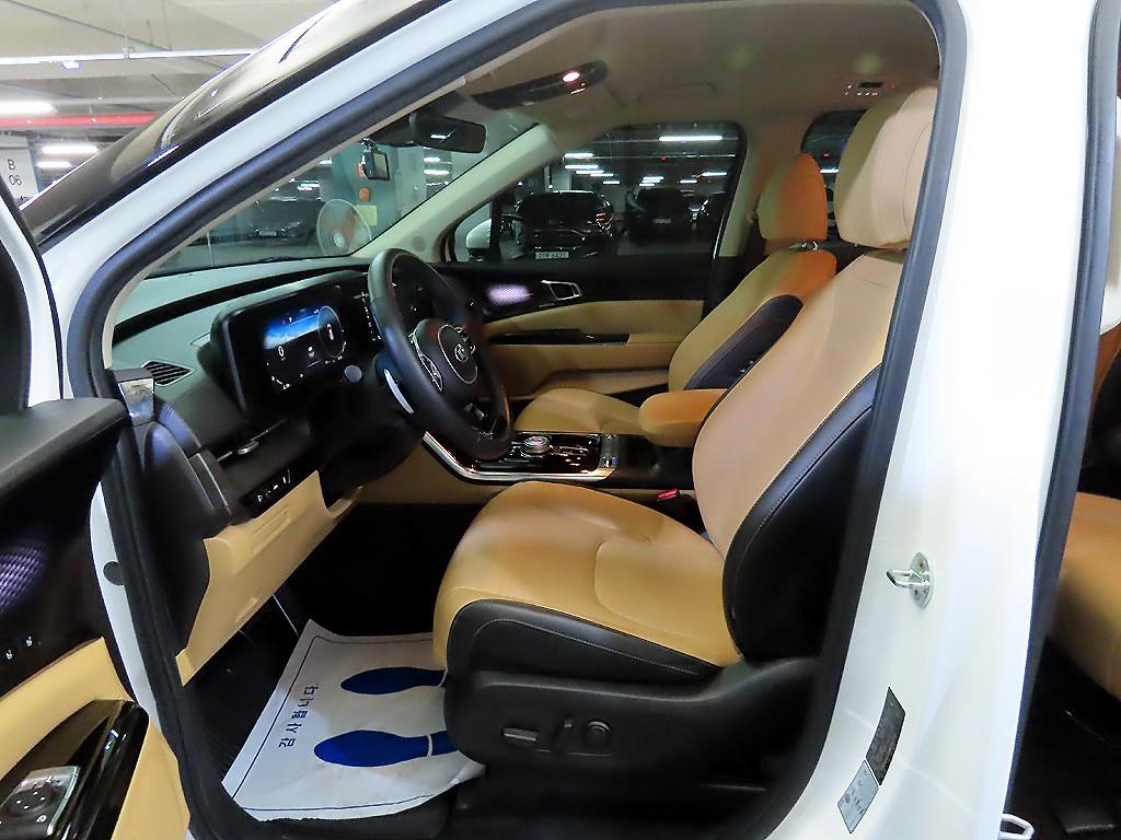 KIA Carnival - Vista 6