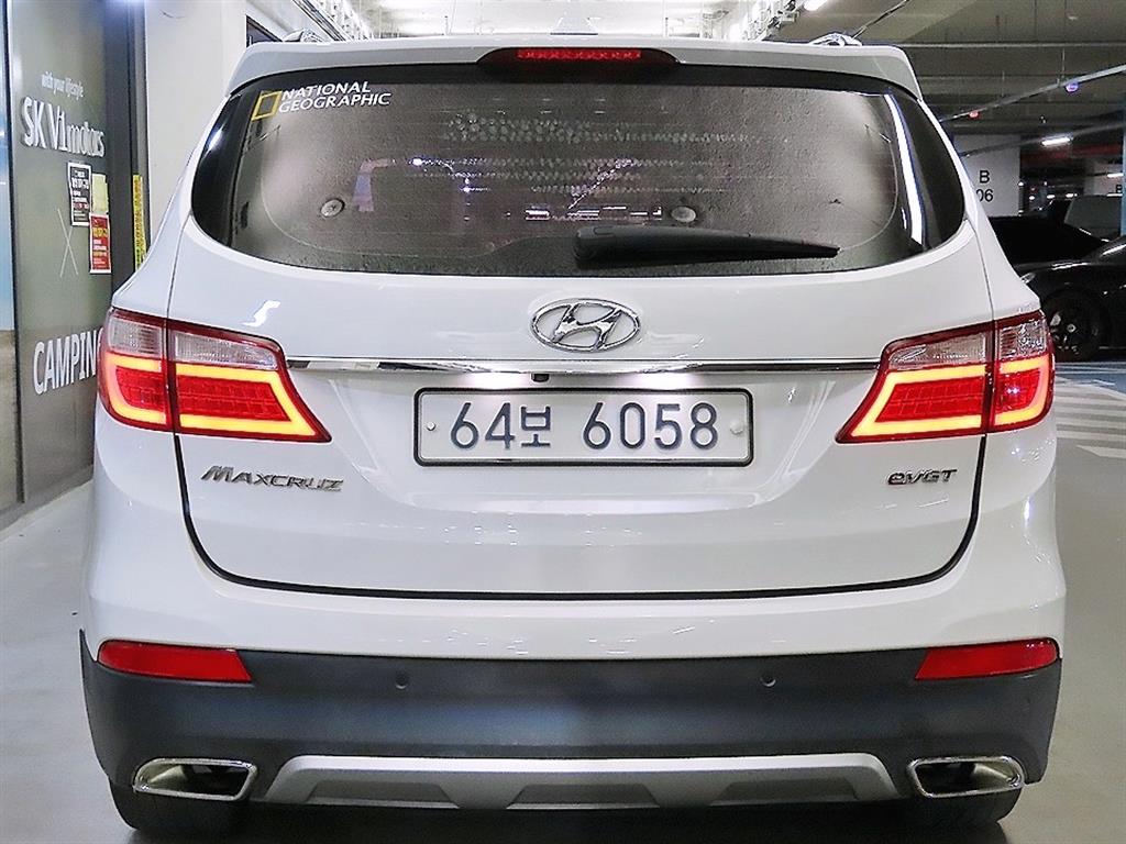 HYUNDAI Maxcruz - Vista 5