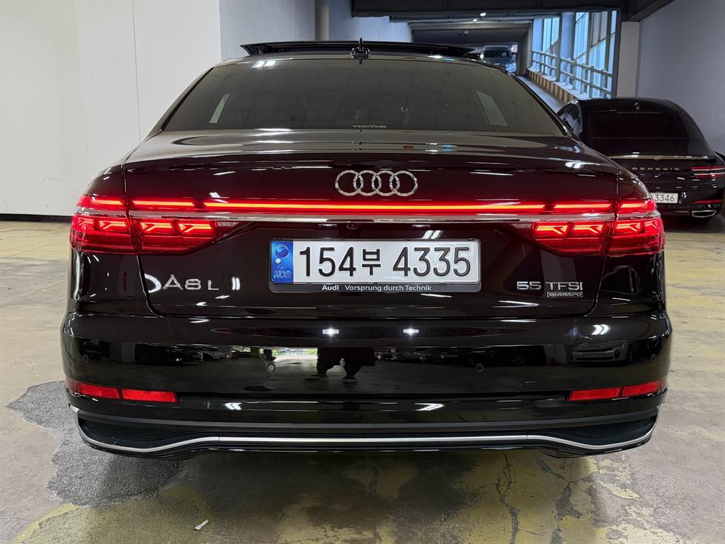 Audi A8 - Vista 4