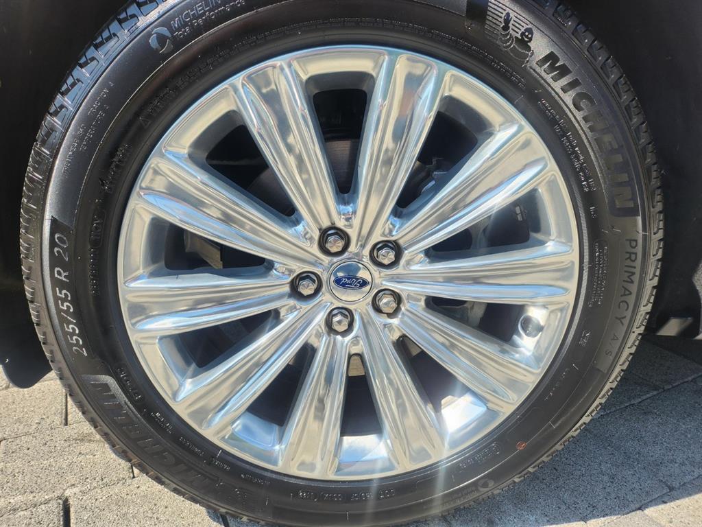 Ford Explorer - Vista 5