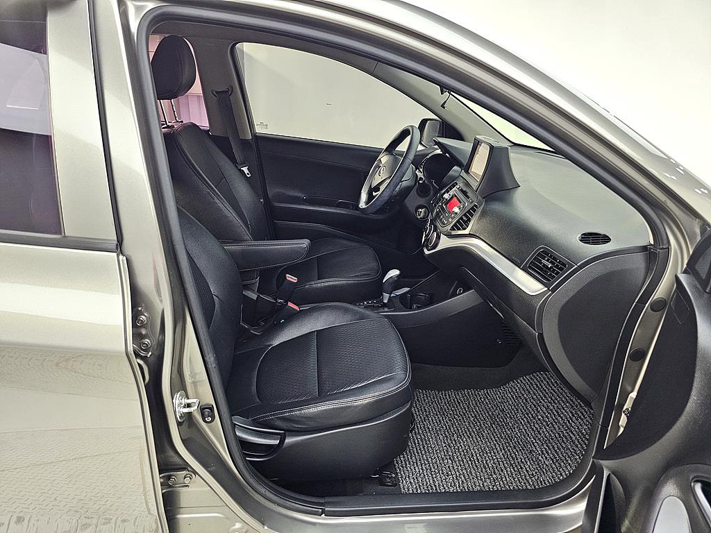 KIA Morning - Vista 11