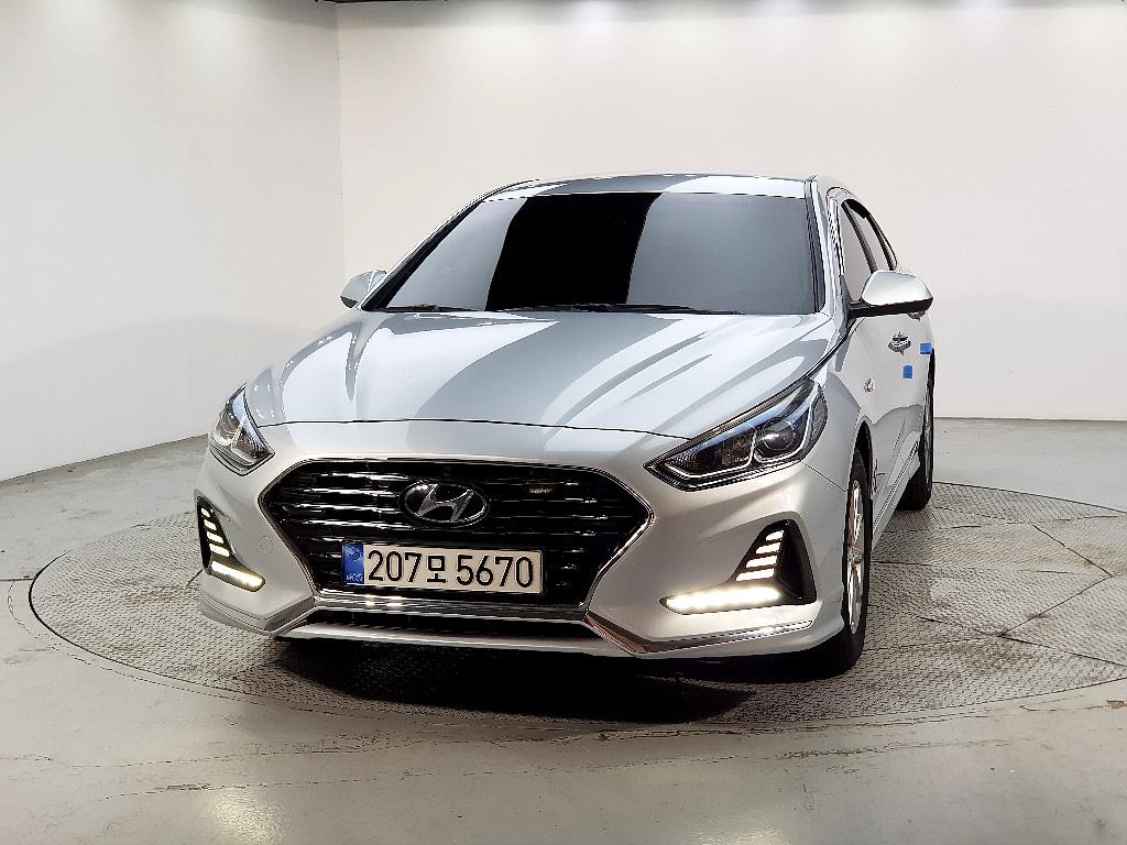 HYUNDAI Sonata - Vista 2