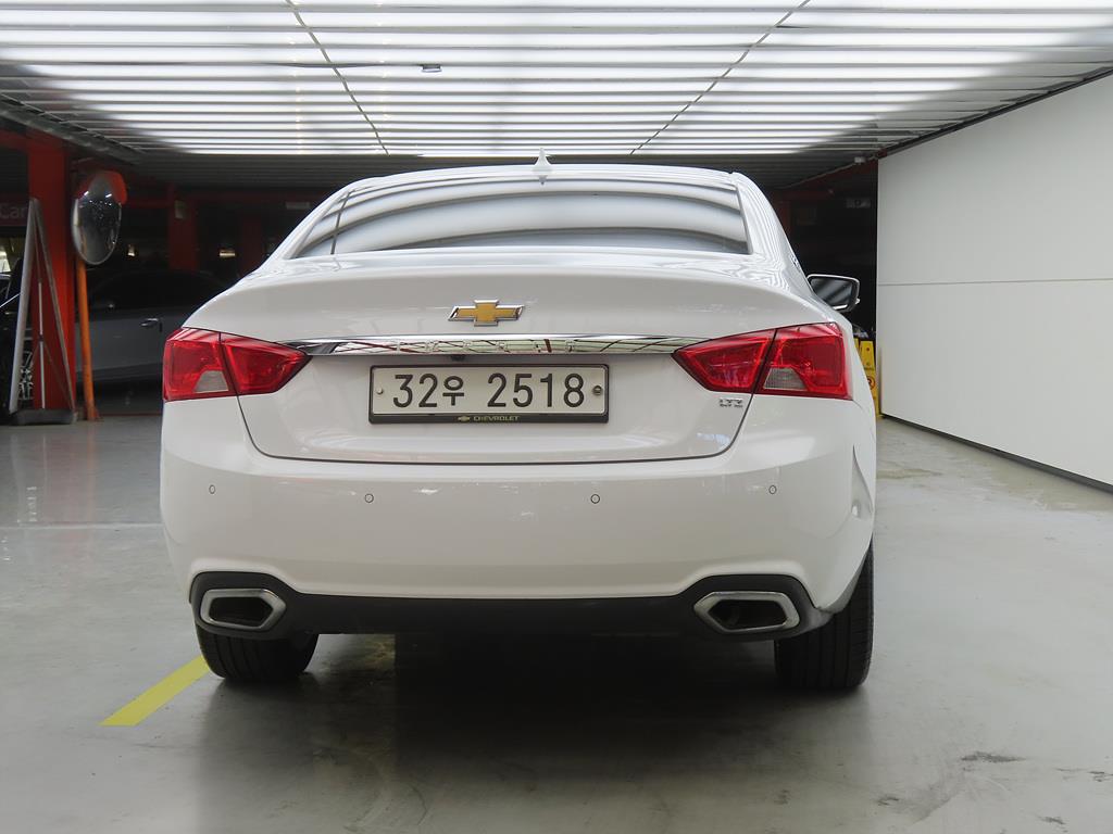 Chevrolet Impala - Vista 3
