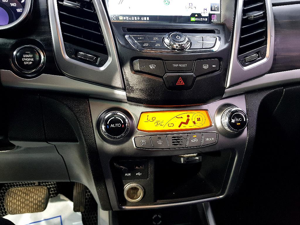 Ssangyong Korando - Vista 11