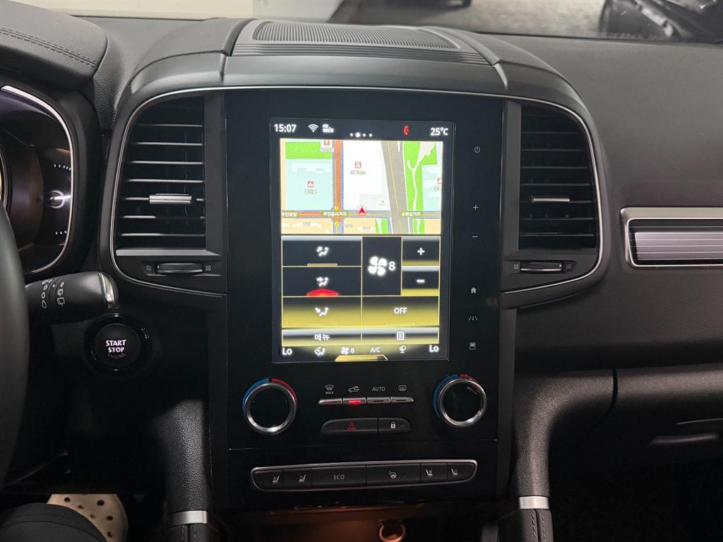 SAMSUNG QM6 - Vista 11