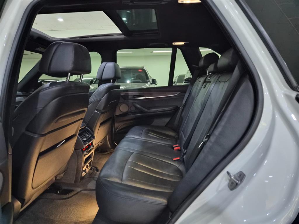 BMW X5 - Vista 12