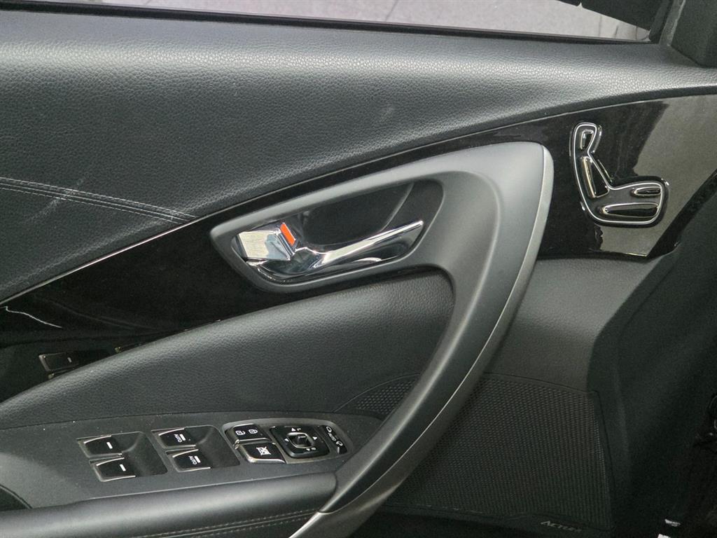 HYUNDAI Grandeur - Vista 6