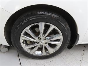 KIA Carnival - Vista 10