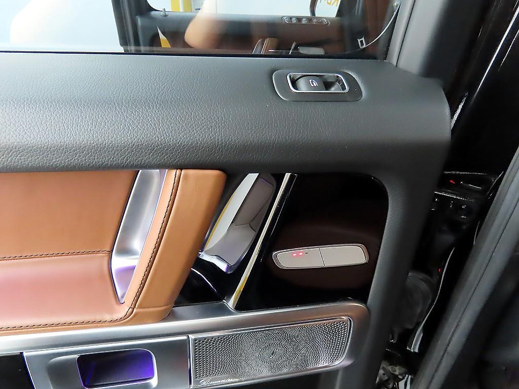 Mercedes Benz G Class (G Wagen) - Vista 12
