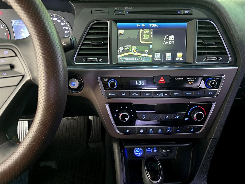HYUNDAI Sonata - Vista 11
