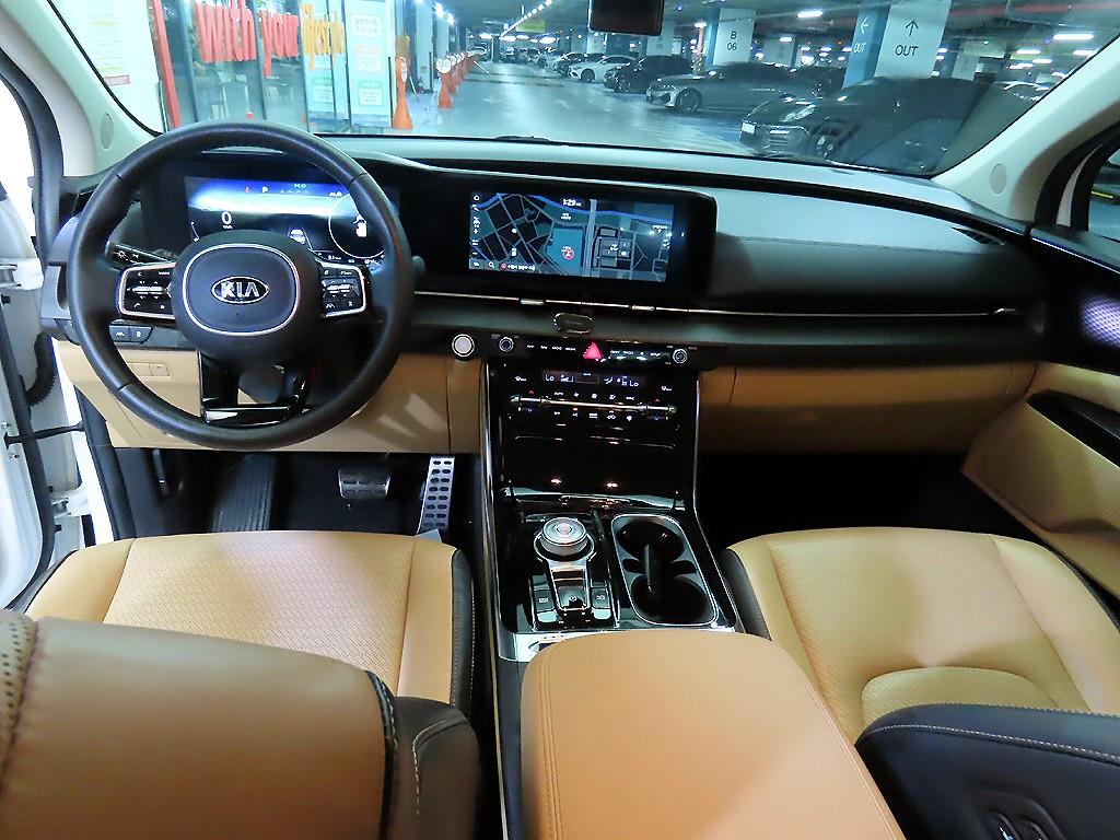 KIA Carnival - Vista 10