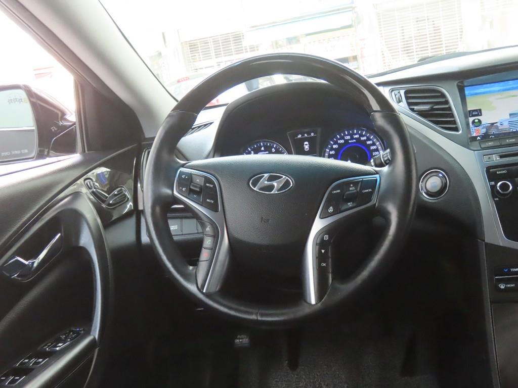 HYUNDAI Grandeur 2016 Negro - Importación desde Corea - HF Imports Iquique - Foto 19