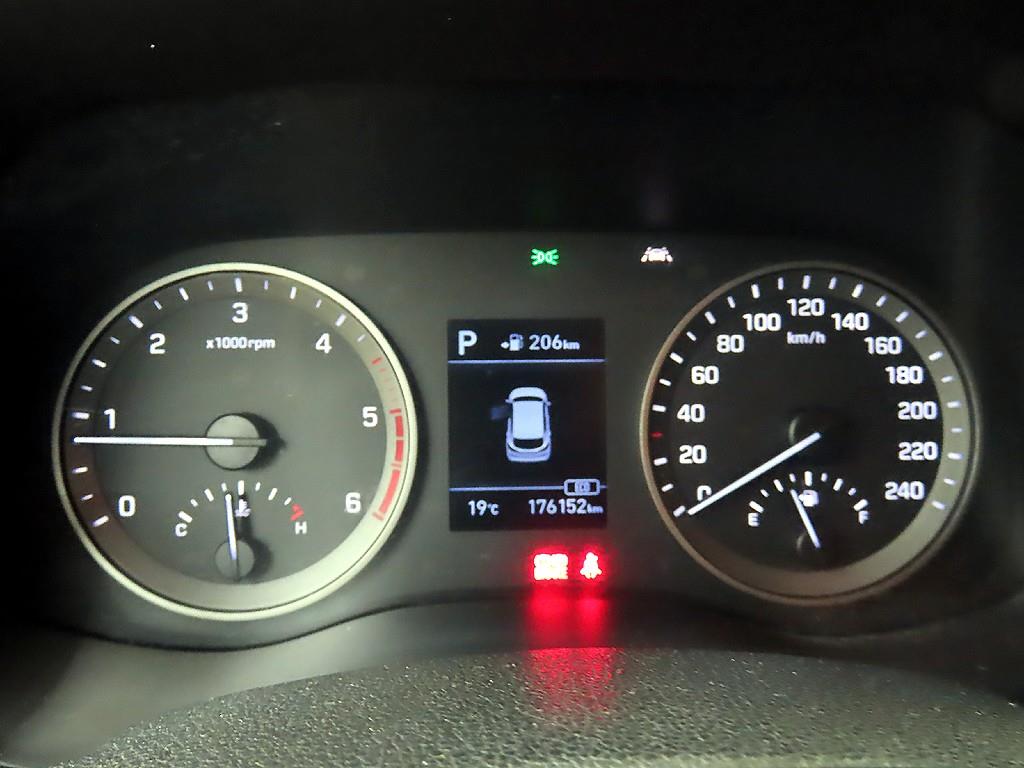 HYUNDAI Tucson - Vista 8
