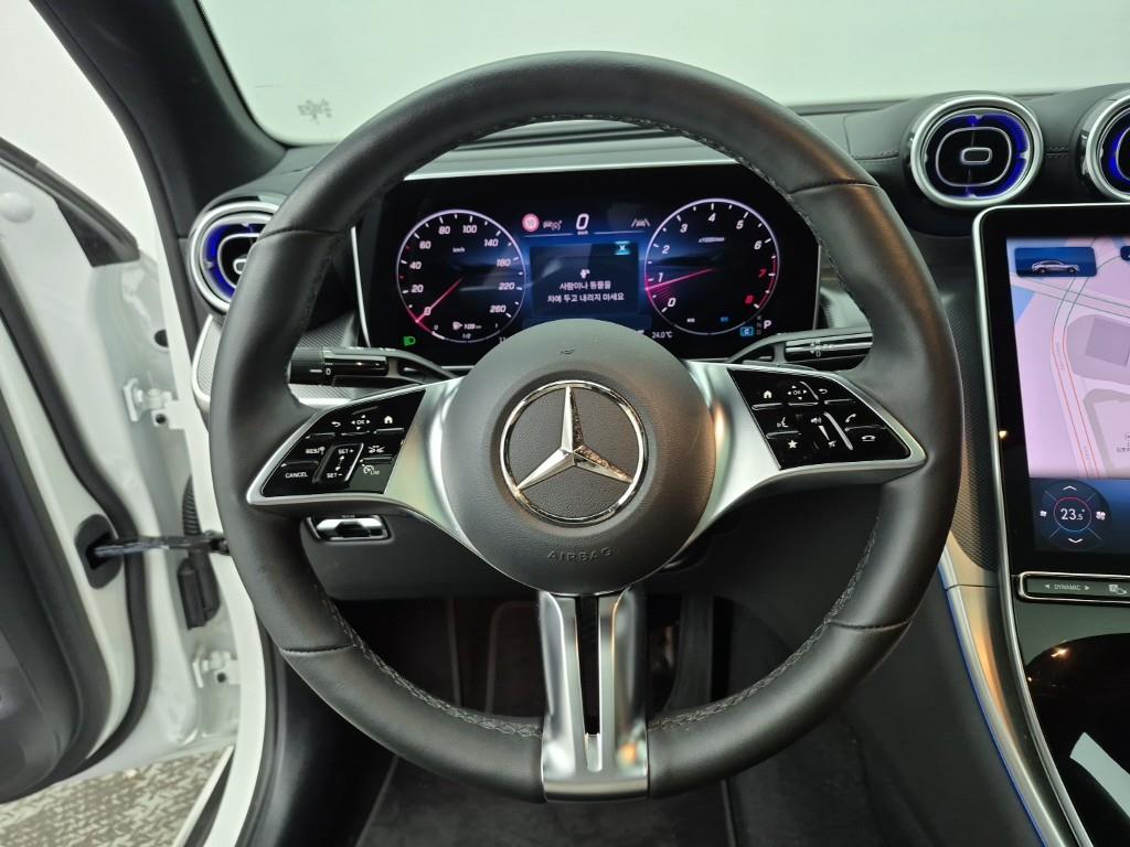 Mercedes Benz GLC Class - Vista 9
