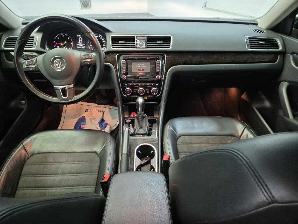 Volkswagen Passat - Vista 9
