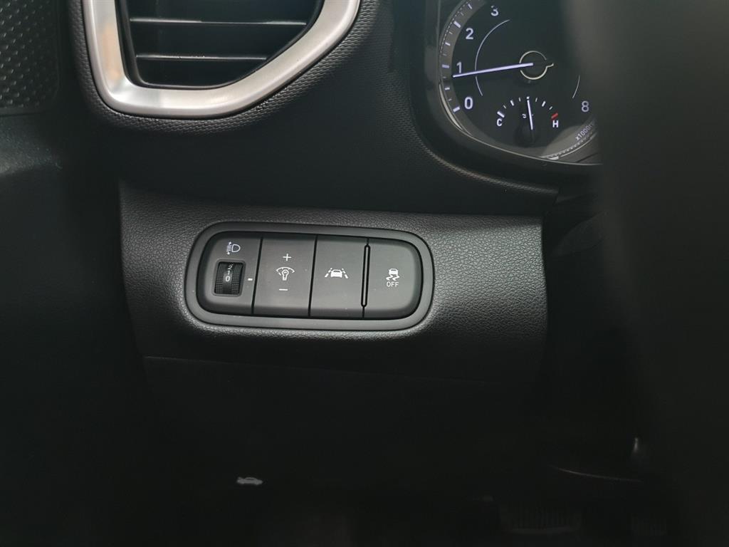 HYUNDAI Venue - Vista 12