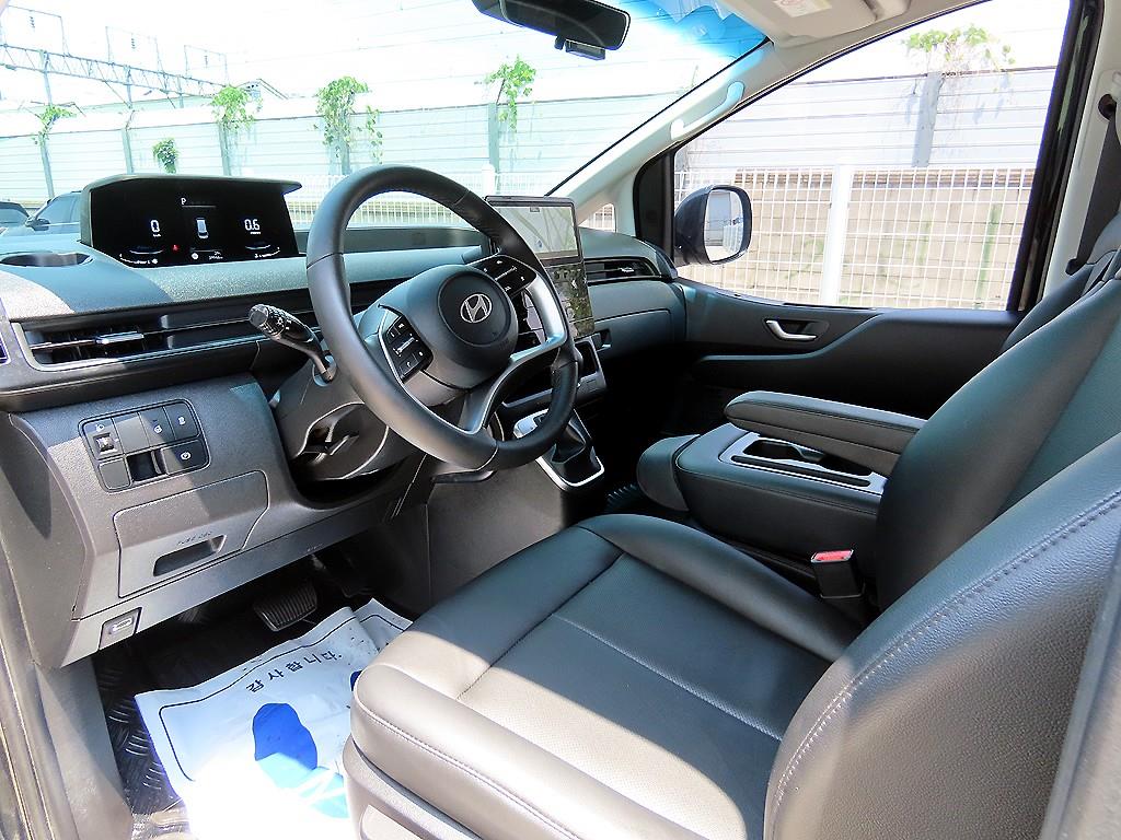 HYUNDAI Staria - Vista 7