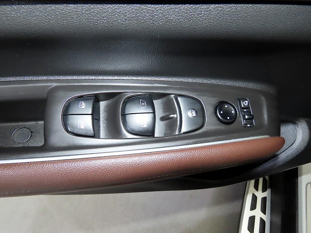 SAMSUNG QM6 2017 Blanco - Importación desde Corea - HF Imports Iquique - Foto 13