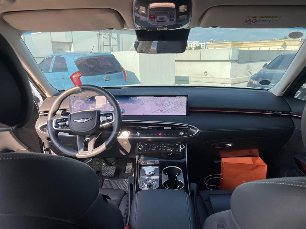 Genesis GV70 2025 Blanco - Importación desde Corea - HF Imports Iquique - Foto 15