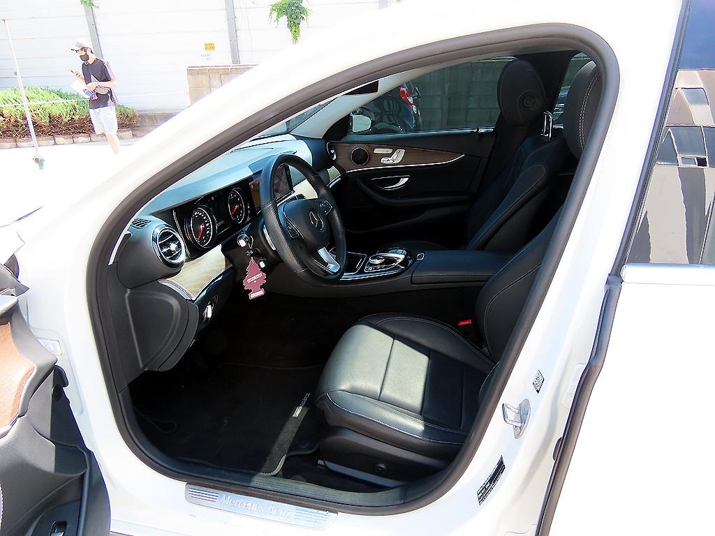 Mercedes Benz E class - Vista 5