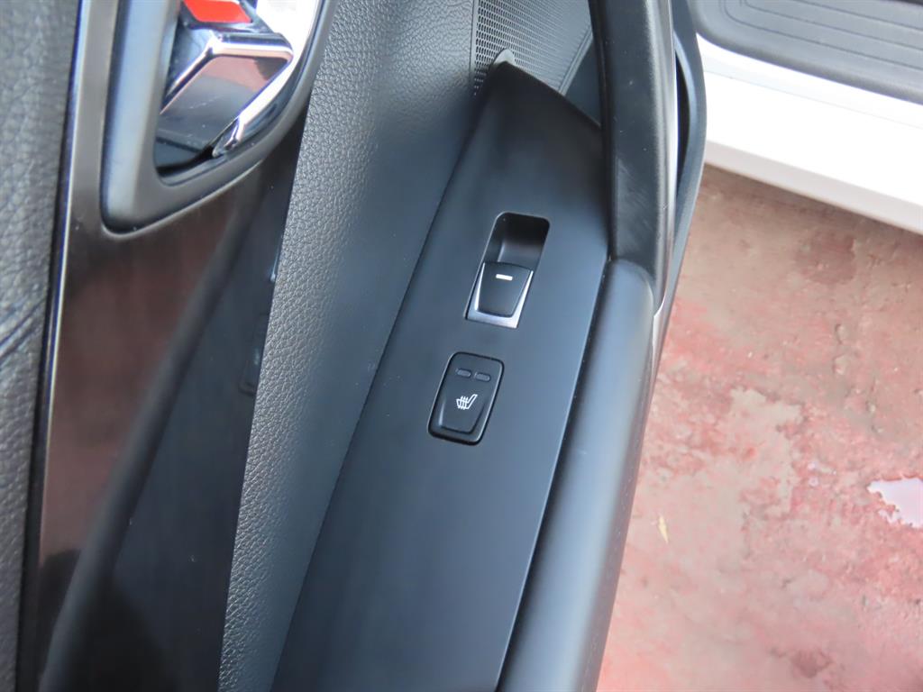 HYUNDAI Grandeur - Vista 11