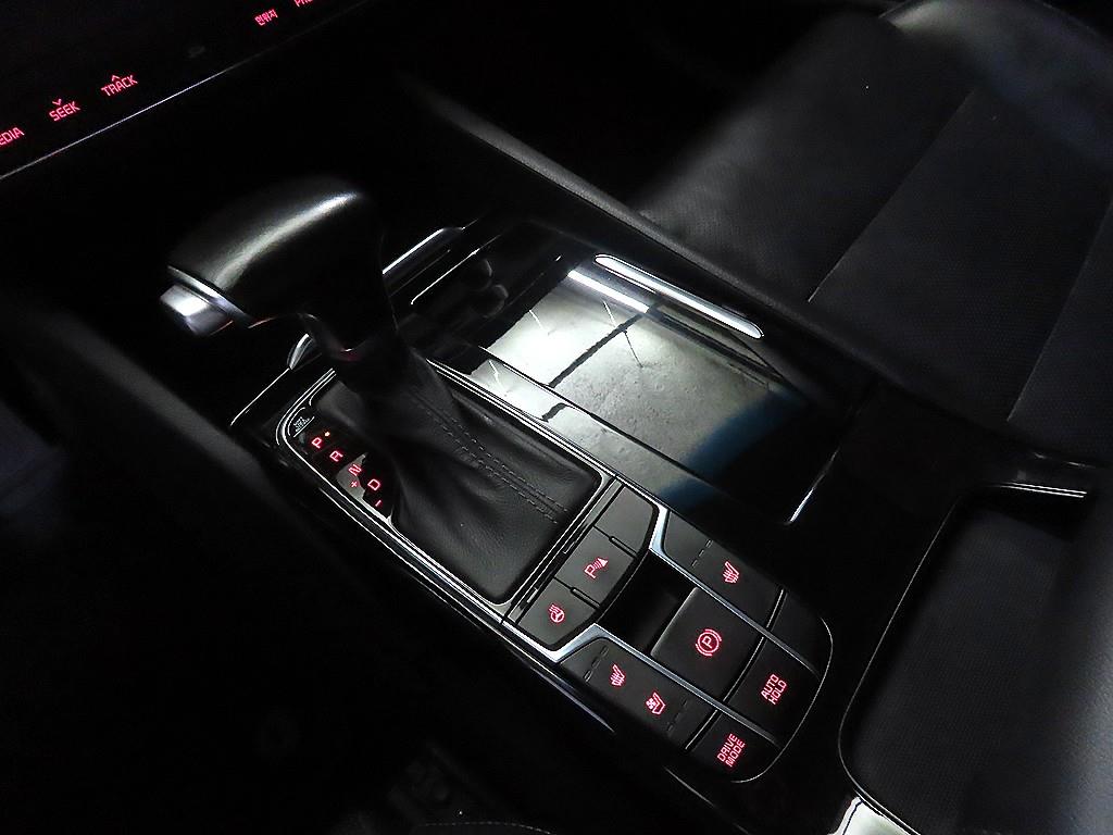 KIA K7 - Vista 12