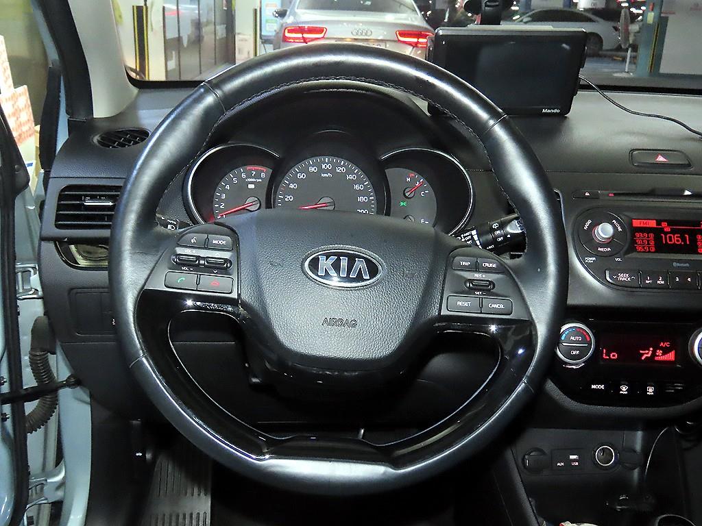 KIA Morning - Vista 8