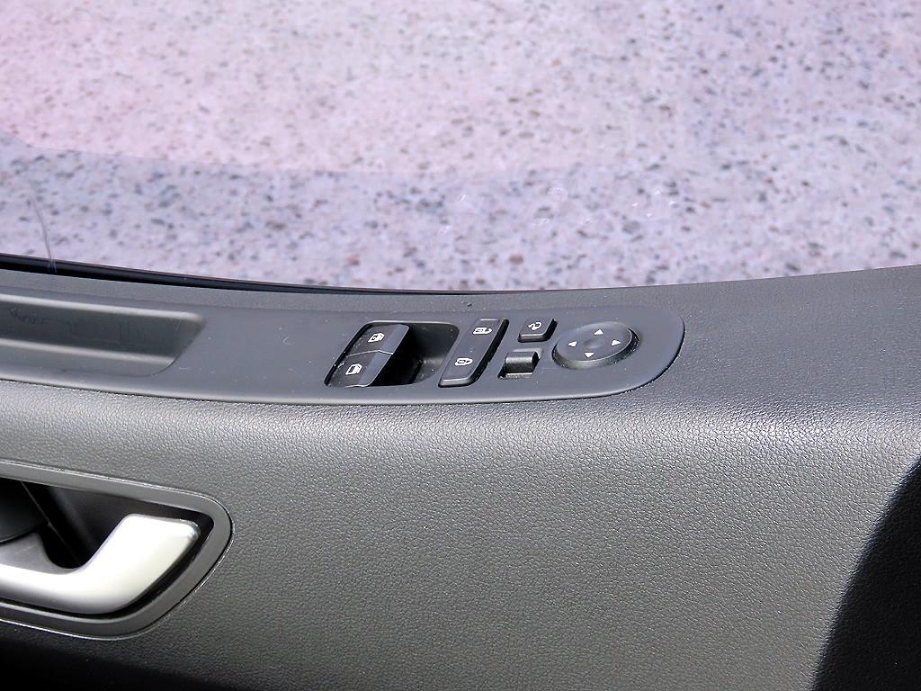 HYUNDAI Staria - Vista 11
