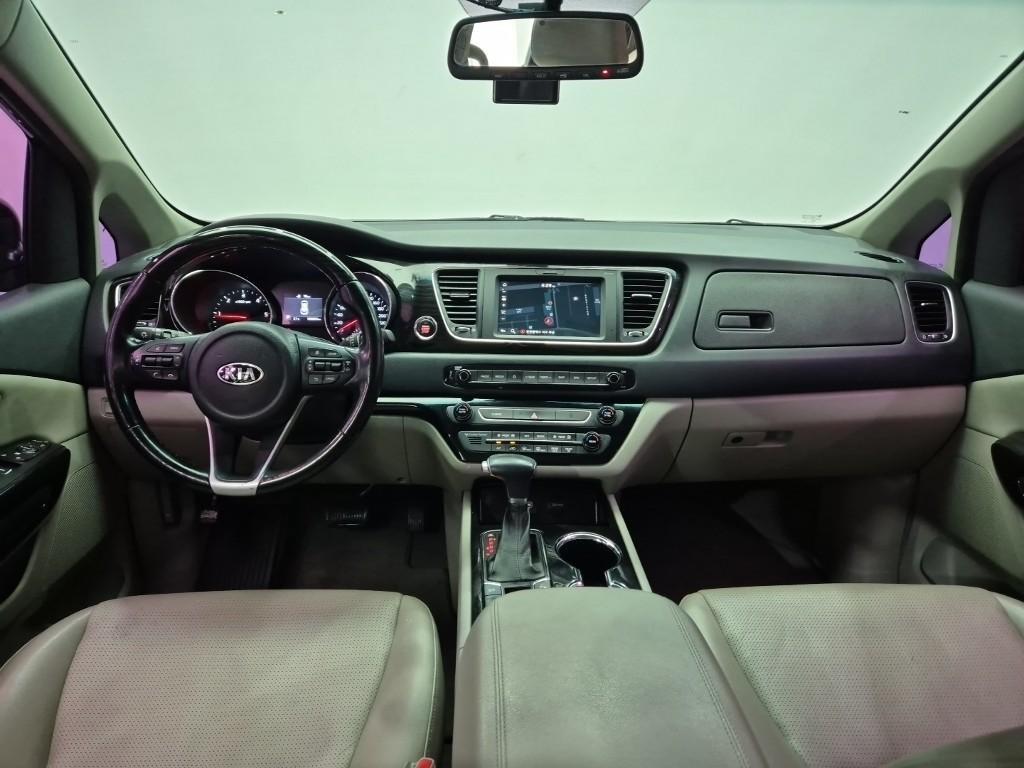 KIA Carnival - Vista 7