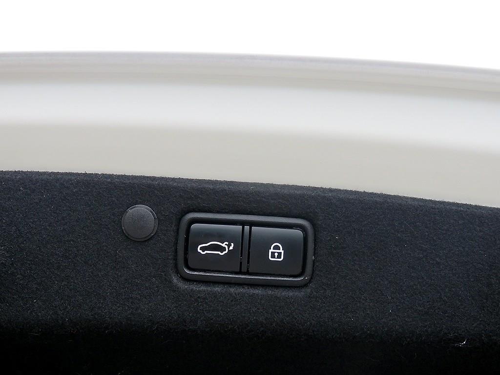 HYUNDAI Grandeur - Vista 5