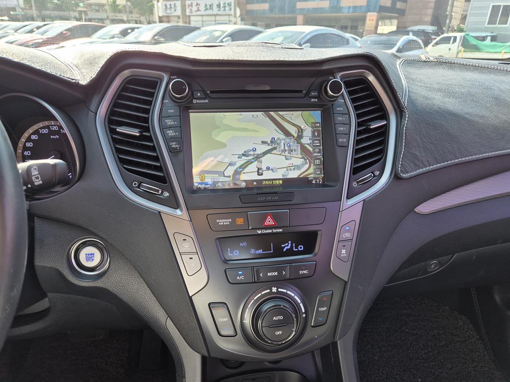 HYUNDAI Maxcruz - Vista 9