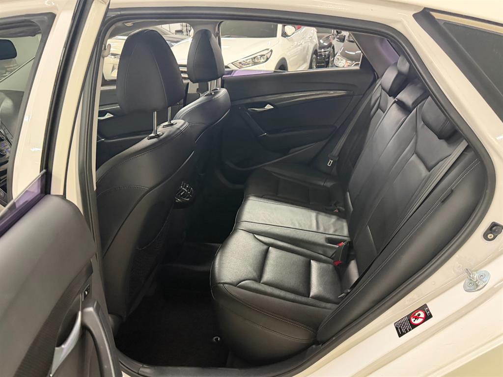 HYUNDAI i40 - Vista 7
