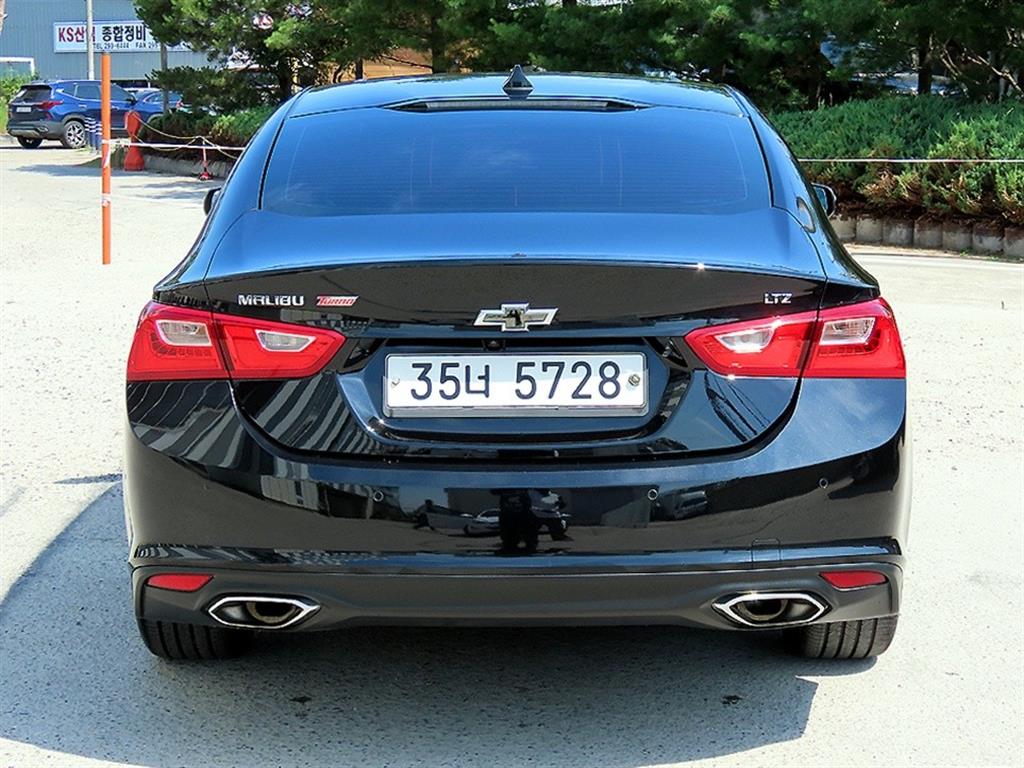 Chevrolet Malibu - Vista 4